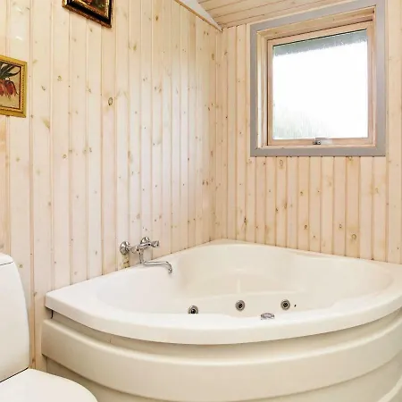 Three-bedroom Holiday In Oksbol 4 Casa de Férias *